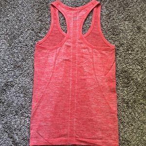 Lululemon swiftly tech tank